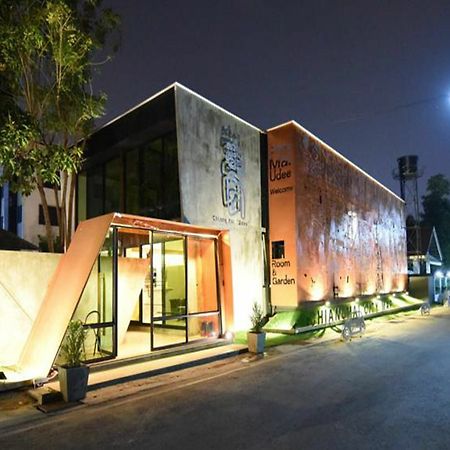 Chiang Mai Udee Hotel Bagian luar foto