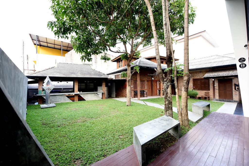 Chiang Mai Udee Hotel Bagian luar foto