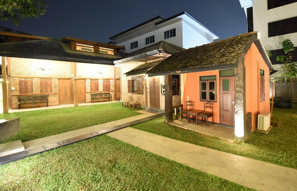 Chiang Mai Udee Hotel Bagian luar foto