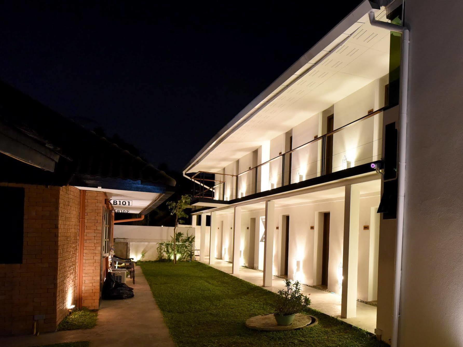 Chiang Mai Udee Hotel Bagian luar foto