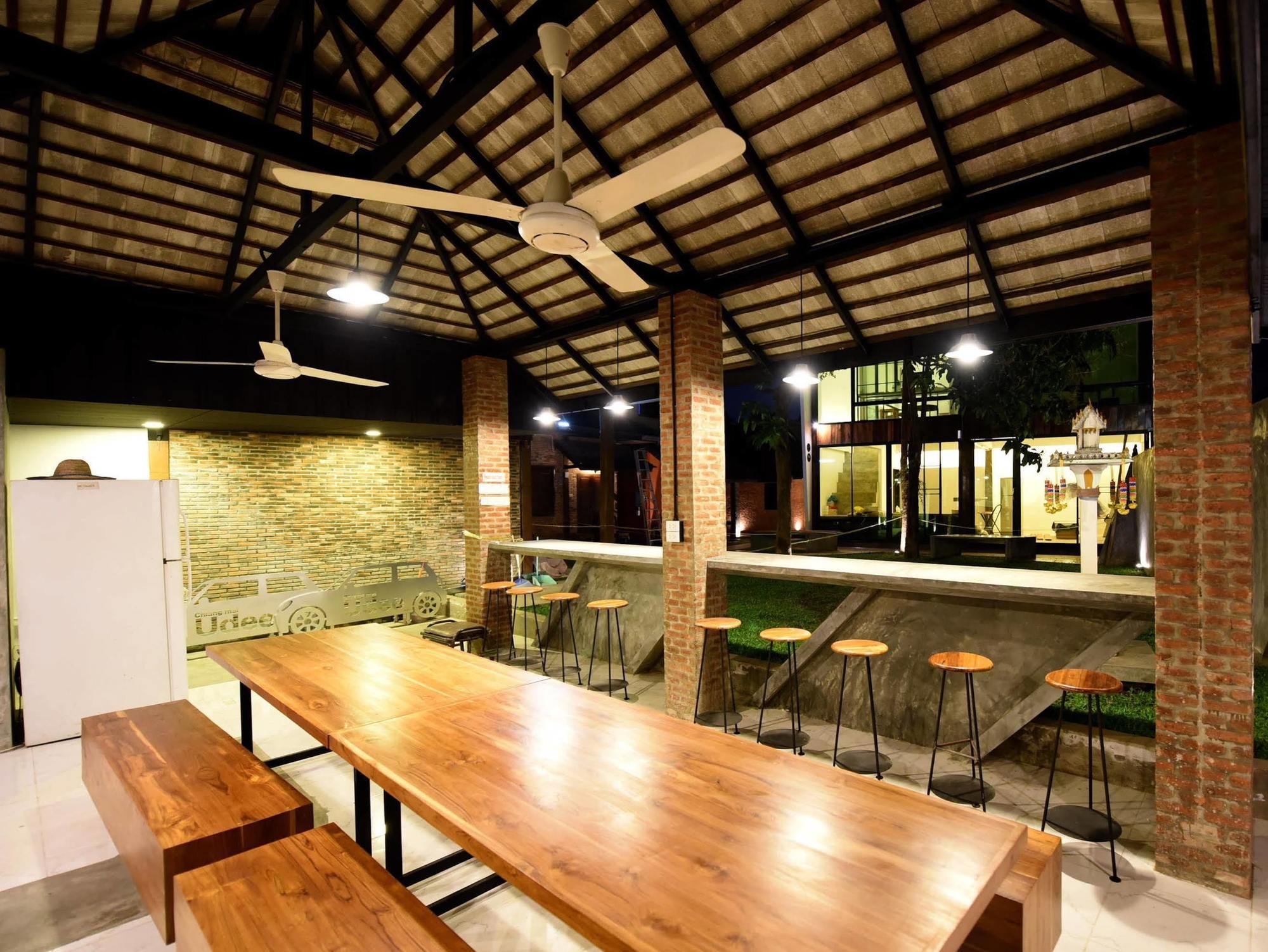 Chiang Mai Udee Hotel Bagian luar foto