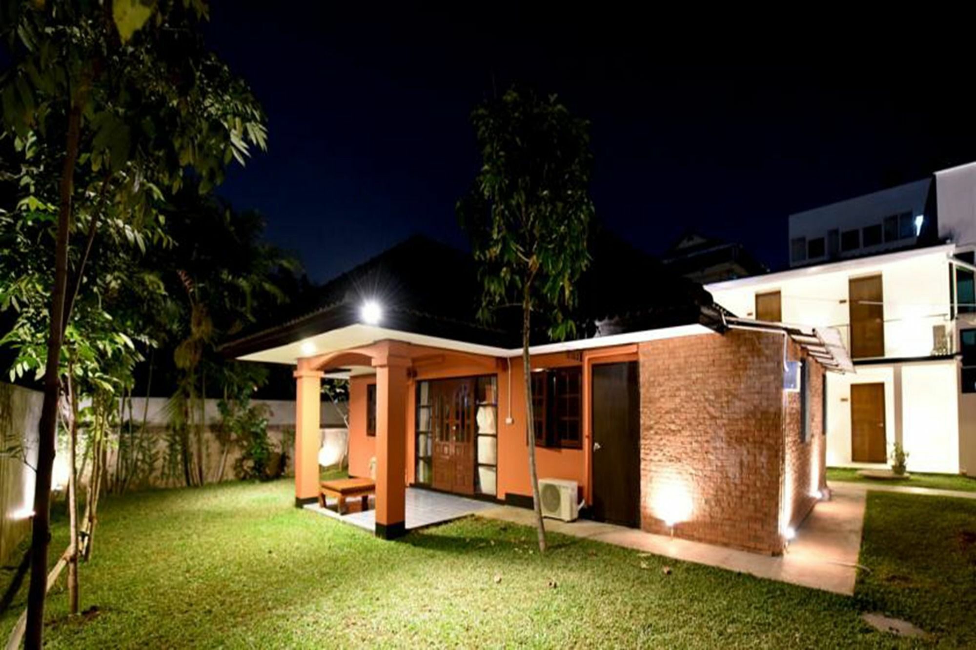 Chiang Mai Udee Hotel Bagian luar foto